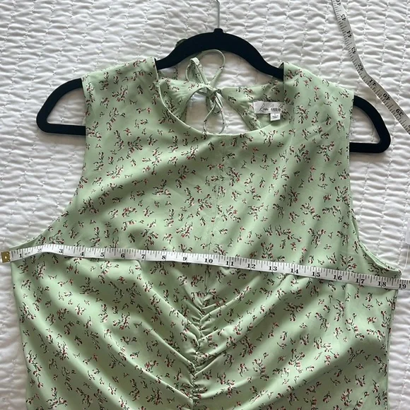 Love Whit- Floral Ruched Dress - Picture 15 of 17